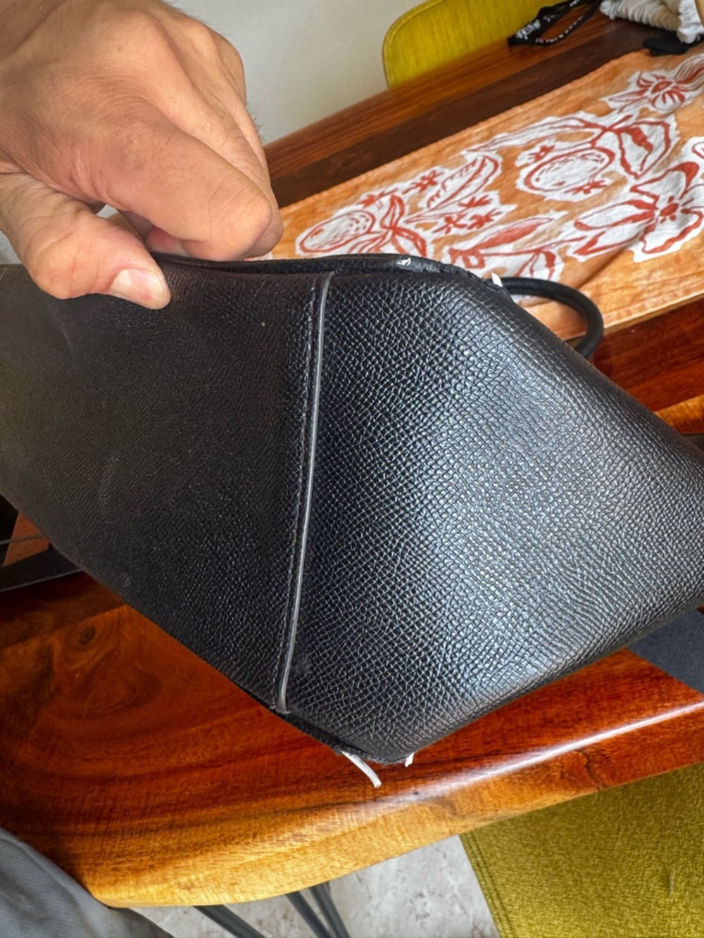 Coach Black Leather Briefcase with Detachable Strap and Top Handles - Picture 3 of 7